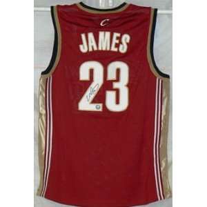  Autographed Lebron James Uniform   Cavs: Sports & Outdoors