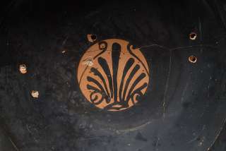 An large elegant ancient Greek late Attic/Apulian blackware kylix 