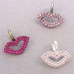 Hot Lips Pet Necklace Charm : Clasp ROUND CLASP : Color MEDIUM PINK 