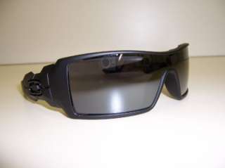   In Box Oakley Sunglasses OIL RIG MATTE BLACK 03 464 AUTHENTIC  
