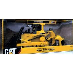 CATERPILLAR CAT REMOTE CONTROL HEAVY DUTY WORKER TOY BULLDOZER 12 INCH