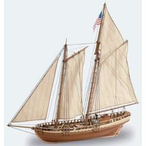  THE VIRGINIA SHIP WOOD MODEL KIT 1/41 SCALE # 22135: Toys 