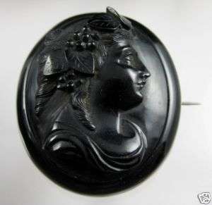 VICTORIAN WHITBY JET PORTRAIT CAMEO BROOCH  