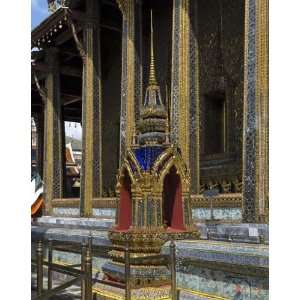  Wat Phra Kaew Sema Stone Shrine