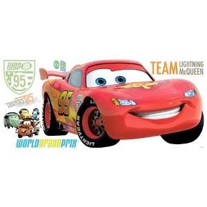   RMK1582GM Cars 2 Lightning McQueen Giant Wall Decal: Home & Kitchen