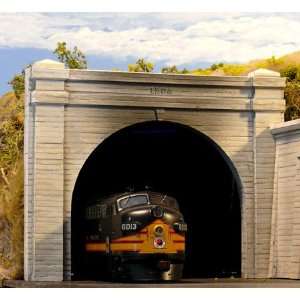  Chooch Enterprises HO Scale Double Concrete Tunnel Portal 