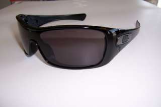 New In Box Oakley Sunglasses ANTIX BLACK/GREY 03 700  