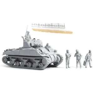  1/35 Sherman M4A4 75mm with DS Track and US Tank Crew, NW 