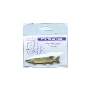  NORTHERN PIKE LAPEL PIN: Sports & Outdoors