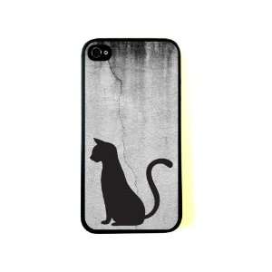  Cat On Cracked Wall iPhone 4 Case   Fits iPhone 4 and 