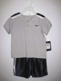 Nike Boys 2 Piece Shirt Short Outfit Size 2T New  