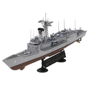  1/350 USS Oliver H Perry FFG 7 Toys & Games