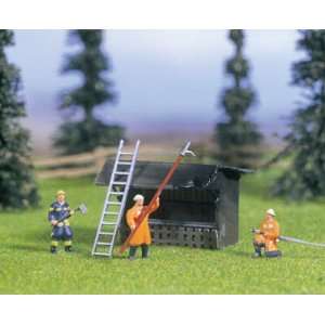  HO Fire Fighters Figure/Accy Set: Toys & Games