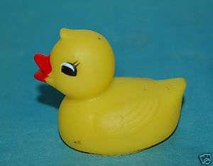 MINI DUCK DUCKY YELLOW RUBBER SQUEEZE SQUEAK TOY RARE  