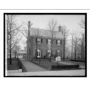  Historic Print (L): Dunigan houses, 18th St., [Washington 