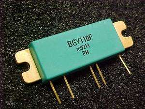 Philips BGY110F, UHF transistor amplifier module  