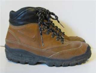 Vintage Nike ACG Leather Hiking Boots Womens Sz 7.5  