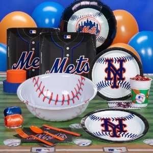 New York Mets Baseball Deluxe Party Pack for 18: Toys 
