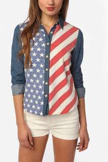 BDG American Flag Chambray Button Down Shirt   Urban Outfitters