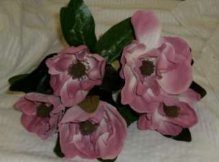 Mauve Silk Magnolia Flowers no dew B649  