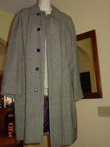 BROOKS BROTHERS vintage houndstooth wool coat!  