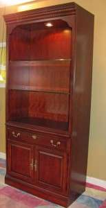 Thomasville Furniture Collectors Cherry Bookcase Curio  